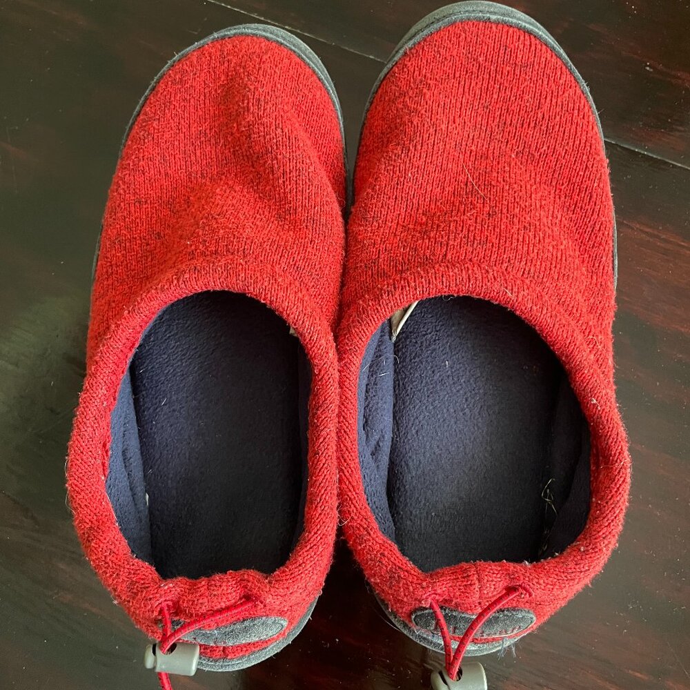 L. L. Bean Kids Slippers Size 3-4